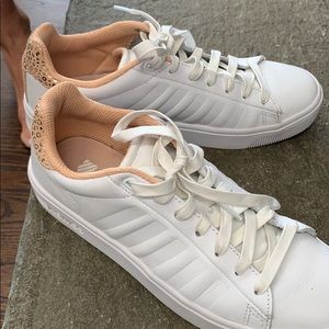 K-Swiss sneakers with gold detail